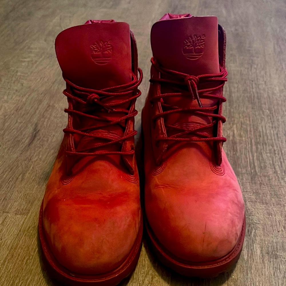 Timbs! Get your red Timberlands !!!!